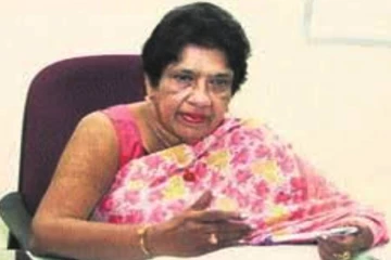 இலங்கையின் முதல் பெண் தூதரான மானெல் அபேசேகர காலமானார்