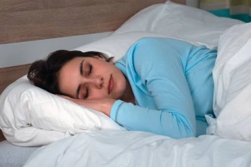 தூங்குவதற்கு முன் செய்யக்கூடாத 5 செயல்கள்! மீறினால் ஏற்படும் விளைவுகள்