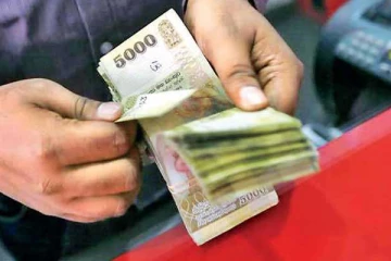 1.4 மில்லியன் ரூபாய் சம்பளம் பெறும் அமைச்சின் செயலாளர் - சிங்கள ஊடகம் தகவல்