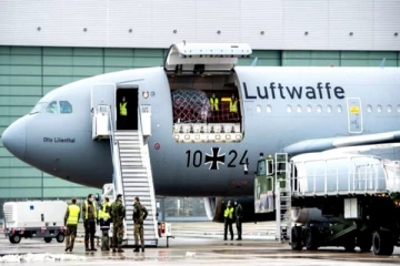 கொரோனாவால் திணறும் ஐரோப்பிய நாடு! உதவிக்காக களத்தில் இறங்கிய ஜேர்மன் இராணுவ மருத்துவர்கள்