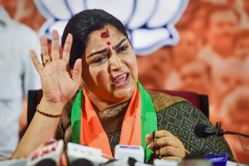 ஹிஜாப் விவகாரம் - ‘நீங்கள் முதுகெலும்பில்லாத கூட்டத்தினைச் சேர்ந்தவர்’ - நடிகை குஷ்பு கொந்தளிப்பு