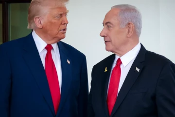 டிரம்ப் மற்றும் நெதன்யாகுவின் சவப்பெட்டி; ஈரான் அரசுக்கு ஆதரவாக பேரணி