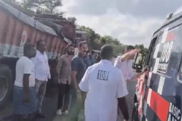 அரச பேருந்தும் லொறியும் நேருக்கு நேர் மோதி பயங்கர விபத்து! 8 பேர் உயிரிழப்பு! பலர் கவலைக்கிடம்