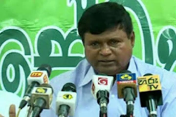 எரிபொருள் பற்றாக்குறை என கருத்து தெரிவித்தமைக்காக கைதான ஆனந்த பாலித பிணையில் விடுதலை