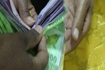 ව්‍යාජ මුදල් නෝට්ටු පිළිබඳව පොලීසියෙන් විශේෂ අනතුරු ඇඟවීමක් ..!