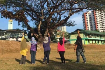 தீராத விளையாட்டு பிள்ளையாக மாறிய இளைஞர் : ஒரே நேரத்தில் 4 பெண்களுடன் காதல்  - கடைசியில் நடந்த ட்விஸ்ட்