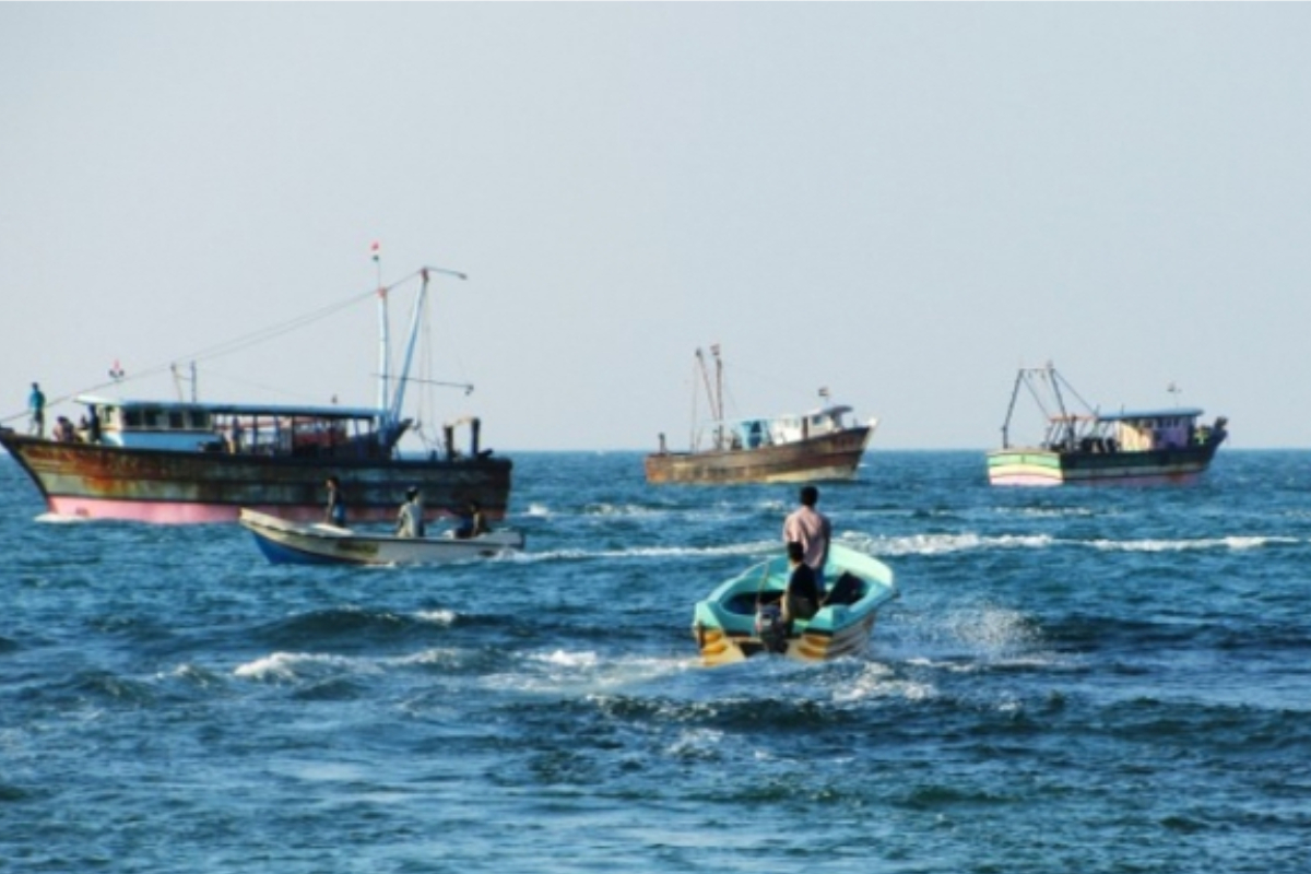 சர்வதேச கடற்பரப்பில் மீன்பிடிக்க வேண்டாம்: கடற்றொழிலாளர்களுக்கு அமைச்சர் எச்சரிக்கை | Minister Warns Fishermen Sri Lanka