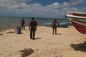 யாழ். கடற்கரையில் அடையாளம் தெரியாத ஆண் ஒருவரின் சடலம் மீட்பு