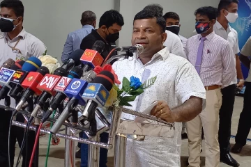 ஐ.நாவிற்கு நான்கு கடிதங்களை அனுப்பியவர்கள் ஒற்றுமை தொடர்பில் பேசுவது நியாயமா? கூட்டமைப்பினரை நோக்கி கேள்வி!