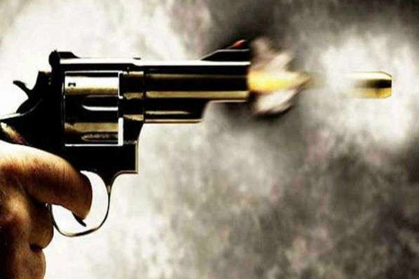 அரச வங்கியொன்றில் துப்பாக்கி வெடிப்பு - பெண்ணிற்கு ஏற்பட்ட நிலை - ஐபிசி தமிழ்