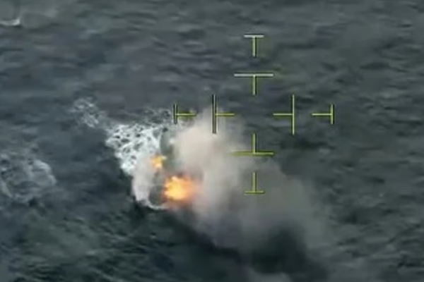 மீண்டும் தாக்குதலை ஆரம்பித்த அமெரிக்கா ; அதிகரிக்கும் போர் பதற்றம் | America Resumes Attacks