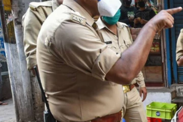 இலங்கைக்கு கடத்த முயன்ற மர்ம பொருளுடன் இரண்டு இந்தியர்கள் கைது!