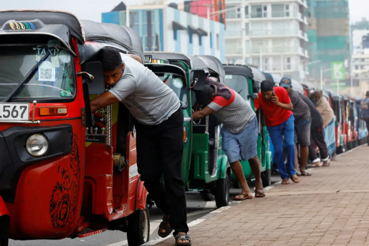 மத்திய கிழக்கு போரினால் எரிபொருள் மற்றும் மின்சார நெருக்கடி ஏற்படுமா! | Middle East War Cause A Fuel Electricity Crisis