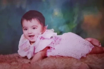 இந்த புகைப்படத்தில் இருக்கும் நடிகை யார் தெரியுமா.. இதோ பாருங்க