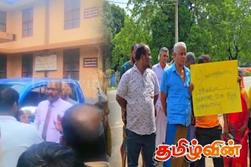 ​கிண்ணியாவில் விவசாயிகள் கவனயீர்ப்பு போராட்டம்! மானிய உரம் மற்றும் வெள்ள நிவாரணம் கோரி கோஷம்