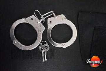 ලොජ් එකේ අත්විලංගු දාලා ගිය පොලිස් සැරයන්