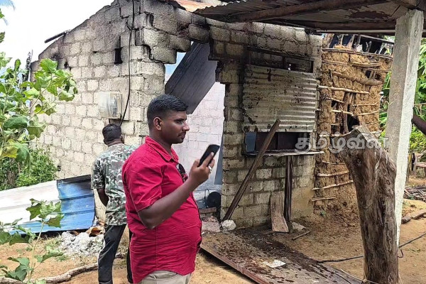 திருகோணமலையில் தீக்கிரையான வீடு | House Burnt Down In Trincomalee