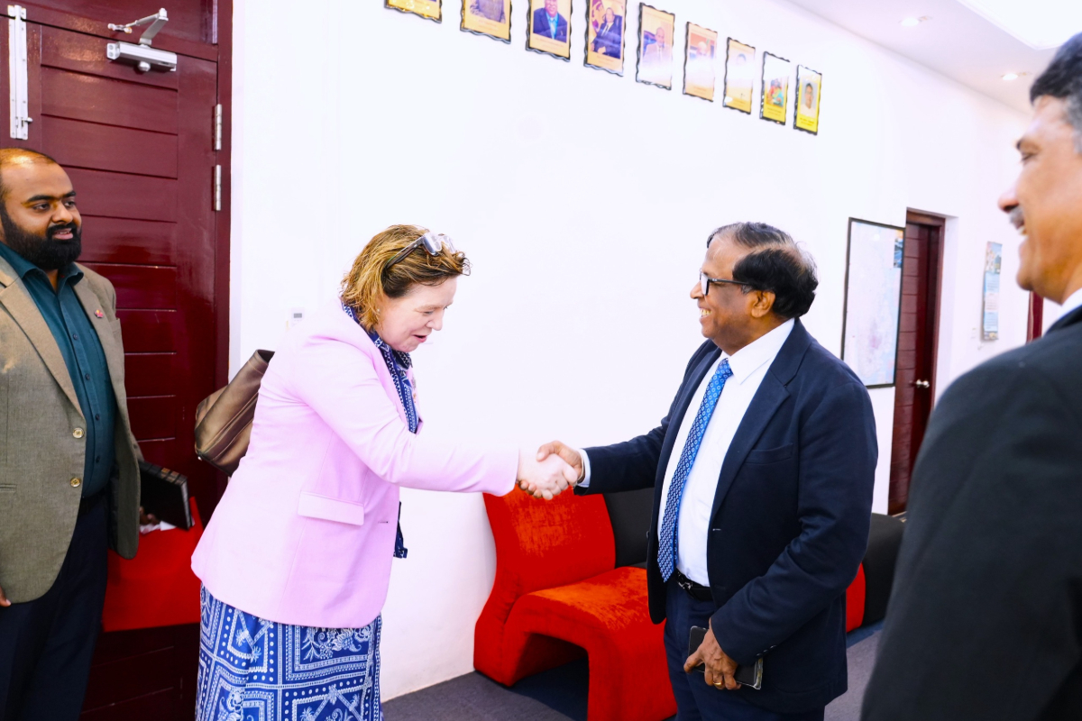 யாழ். சர்வதேச விமான நிலைய அபிவிருத்தி : கனேடிய உயர்ஸ்தானிகரிடம் வடக்கு ஆளுநரின் அறிவிப்பு | Jaffna International Airport Development