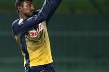 භානුක වෙනුවට සංචිතයට ආ කෙනා කව්ද..?