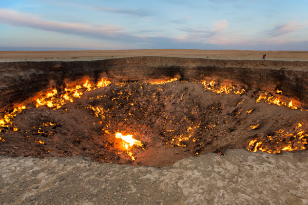 உலகின் மிகவும் ஆபத்தான “நரகத்தின் வாயில்கள்” | Most Dangerous Geographical Location