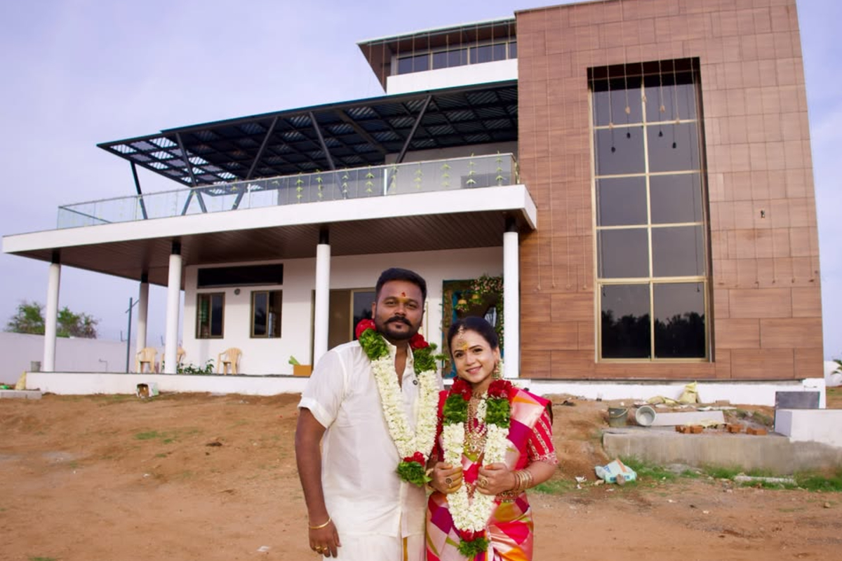 ஹுசைன் - மணிமேகலை ஜோடியின் பிரம்மாண்ட புதிய வீடு.. குவியும் வாழ்த்துகள் | Manimegalai Hussain Built New House