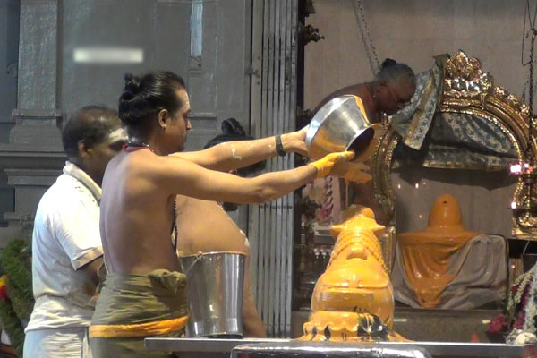 சனிப்பிரதோஷமான இன்றைய தினம் இந்த 6 பொருட்களை வைத்து சிவபெருமானை வழிபட வேண்டுமாம் | Lord Shiva Should Be These 6 Items On Sanipradosh