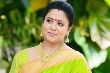 50 வயது பாரதி கண்ணம்மா சீரியல் நடிகை.. இளம் வயதில் எல்லைமீறிய புகைப்படம்