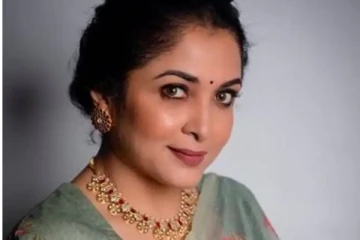 நடிகை ரம்யா கிருஷ்ணனை கவுரவித்த துபாய் அரசு - குவியும் வாழ்த்துக்கள்