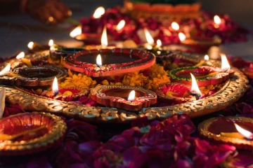 தீபாவளிக்கு பிறகு இந்த ராசிக்காரர்களுக்கு ஏற்படப்போகும் நன்மைகள்!