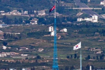 දකුණු කොරියාවට උතුරු කොරියාවෙන් වෙඩි ප්‍රහාර..