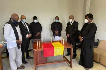 இலங்கை நாடாளுமன்றத்தில் முள்ளிவாய்க்கால் நினைவேந்தல் அனுஷ்டிப்பு!