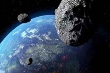 பூமியை நெருங்கும் பிரம்மாண்ட ராட்சத  விண்கல்