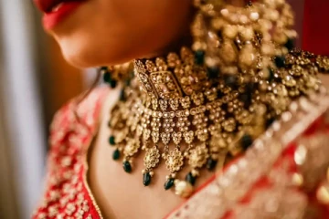 வரலாறு காணாத உயர்வை எட்டியிருந்த தங்கம்! ஆபரணத் தங்கத்தின் விலையில் மாற்றம்