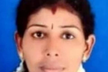 50 லட்சம் கடன் வாங்கிவிட்டு தப்பி ஓடிய பெண்