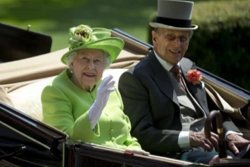 யாரும்  ராணுவ சீருடை அணிய முடியாது; கடும் கட்டளை பிறப்பித்த பிரித்தானிய மகாராணி