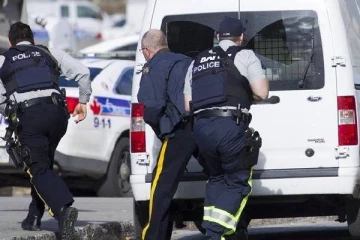 கனடாவில் 2 ஆயிரம் பேரை ஏமாற்றிய பணிப்பாளர்களுக்கு நேர்ந்த க்தி!