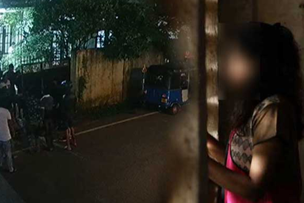 இரவு நேரத்தில் இளம் யுவதியை கடத்த முயன்ற மர்ம குழு! | A Mysterious Group Tried Kidnap A Young Woman