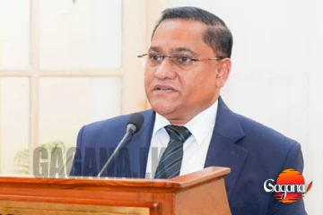 විදේශ ගමන් කරන ශ්‍රී ලාංකිකයන් දැන් නිරීක්ෂණ යටතේ - අමාත්‍ය විජිත පවසයි