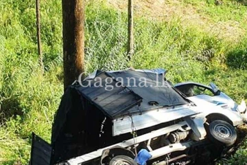 ලොරි රථයක් අඩි 30ක ප්‍රපාතයකට පෙරළෙයි.