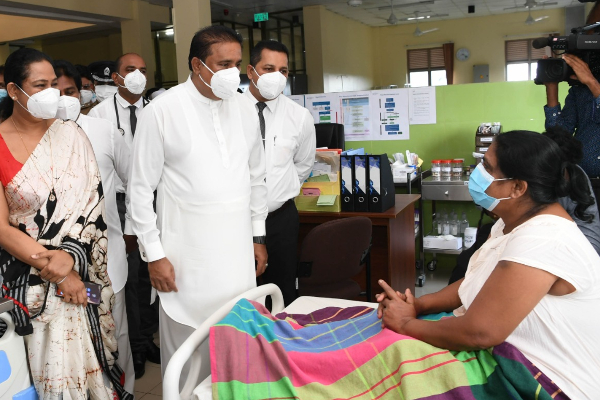 මාර්ගෝපදේශ පිළි පදින්නැත්නම් දඩය රුපියල් 50,000 /-කළයුතුයි... | Srilanka Health