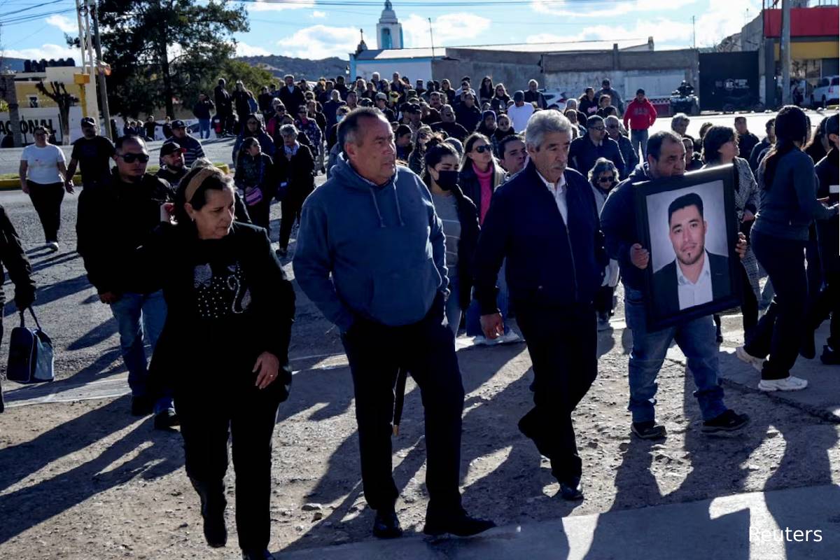 மெக்சிகோவில் கடத்தப்பட்ட கனேடிய பணியாளர்கள்: ஒரு துயரச் செய்தி | 9 Of 10 Canadian Workers Kidnapped In Mexico Death மெக்சிகோவில் கடத்தப்பட்ட கனேடிய பணியாளர்கள்: ஒரு துயரச் செய்தி | 9 Of 10 Canadian Workers Kidnapped In Mexico Death