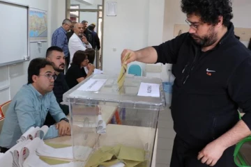 துருக்கியில் இன்று மீண்டும் அதிபர் தேர்தலுக்கான வாக்குப்பதிவு!