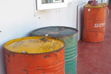 அதிகளவிலான டீசலை பதுக்கி வைத்திருந்த சந்தேகநபரொருவர் கைது