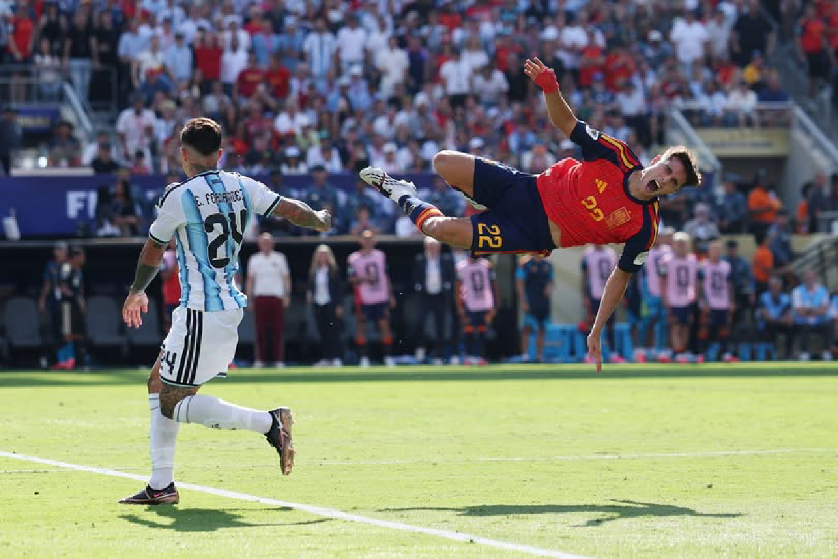 FIFA உலகக் கோப்பை ; அர்ஜென்டினாவை வீழ்த்தி சாம்பியனானது ஸ்பெயின் | Spain Beat Argentina To Win Fifa World Cup FIFA உலகக் கோப்பை ; அர்ஜென்டினாவை வீழ்த்தி சாம்பியனானது ஸ்பெயின் | Spain Beat Argentina To Win Fifa World Cup