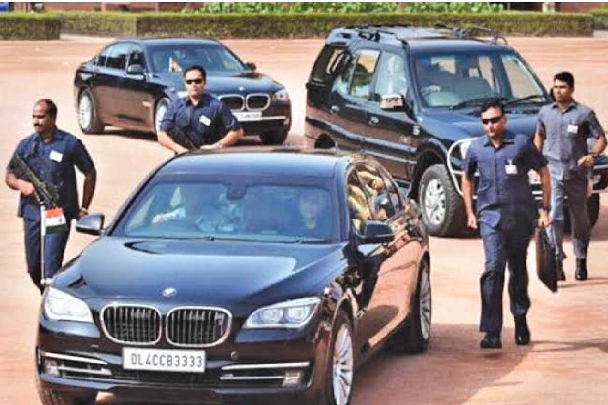 11 பிரமுகர்களுக்கு விஐபி பாதுகாப்பு : முற்றாக மறுக்கிறது அரசாங்கம் | Vip Security Minister Nalindas Response 11 பிரமுகர்களுக்கு விஐபி பாதுகாப்பு : முற்றாக மறுக்கிறது அரசாங்கம் | Vip Security Minister Nalindas Response