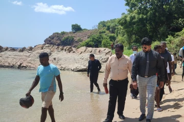 திருகோணமலை வைத்தியசாலை கழிவுகள் கடலில் கலப்பது தொடர்பில் அதிகாரிகள் ஆய்வு (Video)