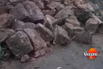 ඉදල්ගස්හින්නේ මාර්ගයක් නාය ගිහින්