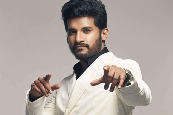 ஆள் அடையாளம் தெரியாமல் மாறிப்போன விஜய் யேசுதாஸ்.. அவரா இது? | Vijay Yesudas Latest Photos