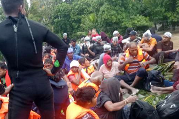 டிட்வா சூறாவளியால் நாட்டில் 159 பேர் பலி! 203 பேர் மாயம் | Heavy Rain And Flood Death Toll In Sri Lanka Today டிட்வா சூறாவளியால் நாட்டில் 159 பேர் பலி! 203 பேர் மாயம் | Heavy Rain And Flood Death Toll In Sri Lanka Today