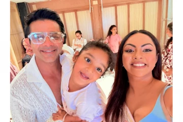 කාලෙකට පස්සේ හමුවුණු චූටි කෝලම.. ශලනි නැන්දට සාරන්‍යා බබාව හම්බවෙලා..(PHOTOS)